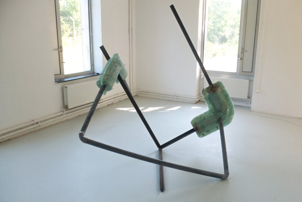 BZ03 sculpture by Arthur Bitsch, exploring balance and structure, created in 2017.