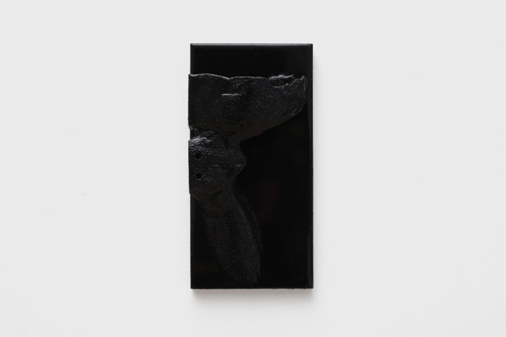 Graal bas-relief by Arthur Bitsch, created in 2025, made of MDF and 3D-printed PETG, coated with Dark Matter, exploring the symbolism of the archaic grail.